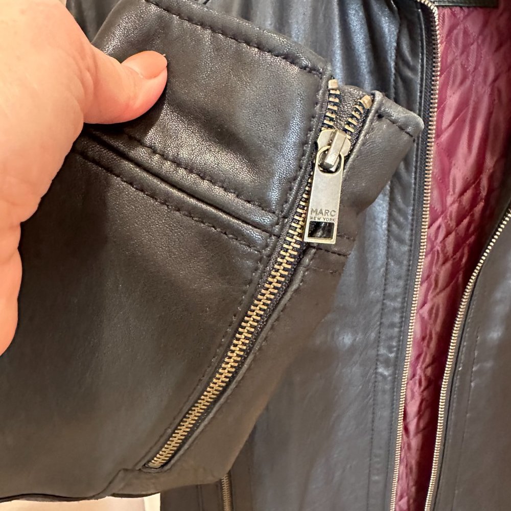 Men's Brown Leather Bomber Jacket - Picture 7 of 11